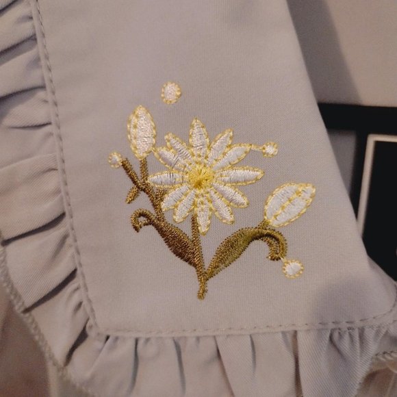 Meet your Posher, Genevieve! - Picture 1 of 1